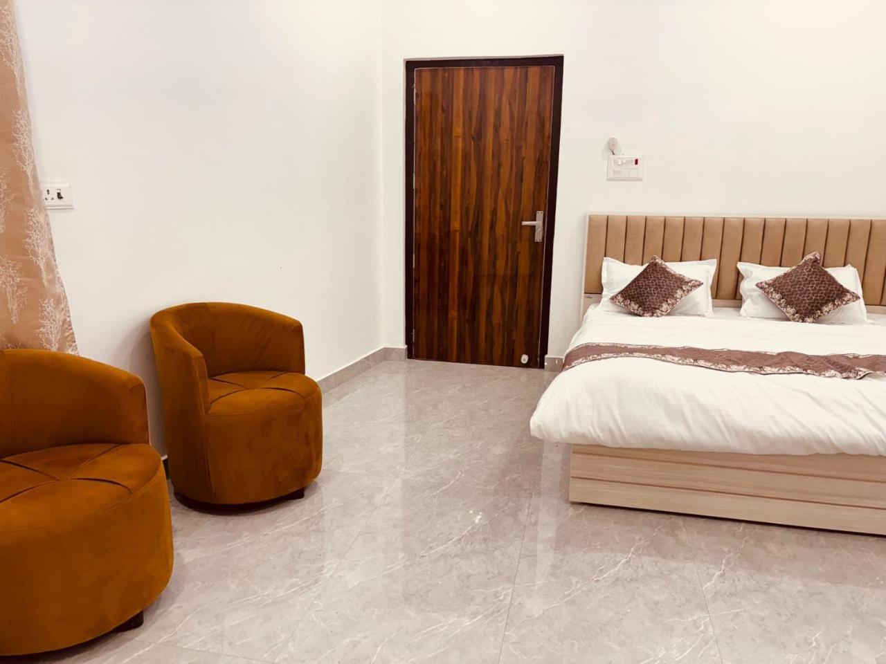 Hotel Shri Ram Darbar Ayodhya Exteriér fotografie