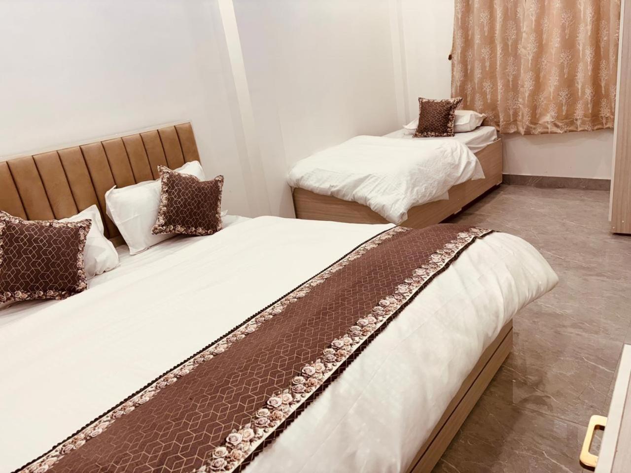 Hotel Shri Ram Darbar Ayodhya Exteriér fotografie