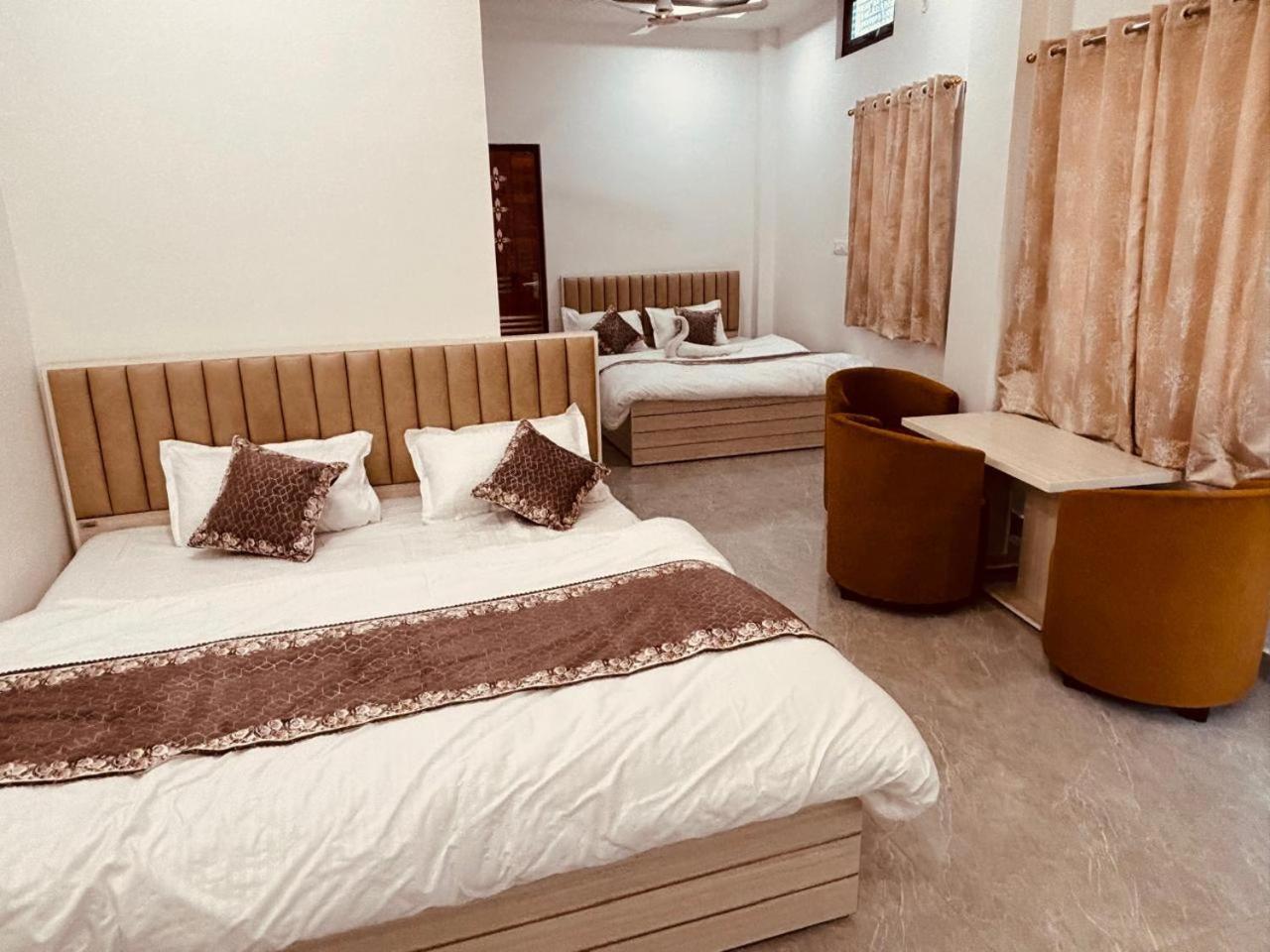 Hotel Shri Ram Darbar Ayodhya Exteriér fotografie